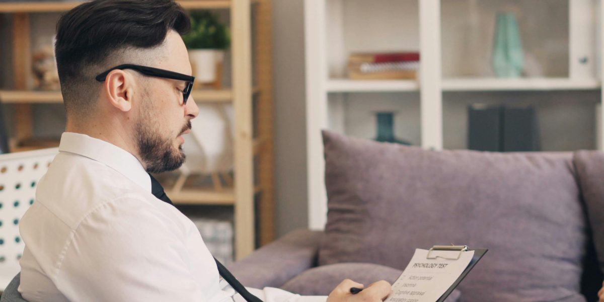 Effective communication between a patient and a therapist or doctor is crucial for accurate diagnosis and tailored support.