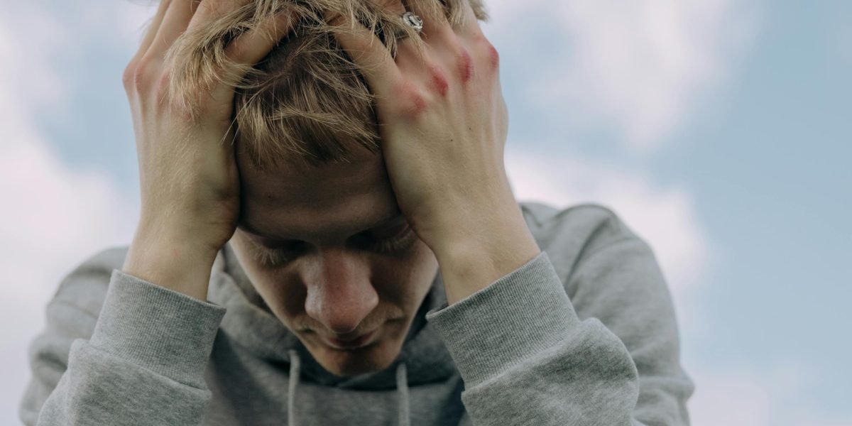 The common cognitive and physiological overlaps between HPPD and anxiety can create overwhelming distress.