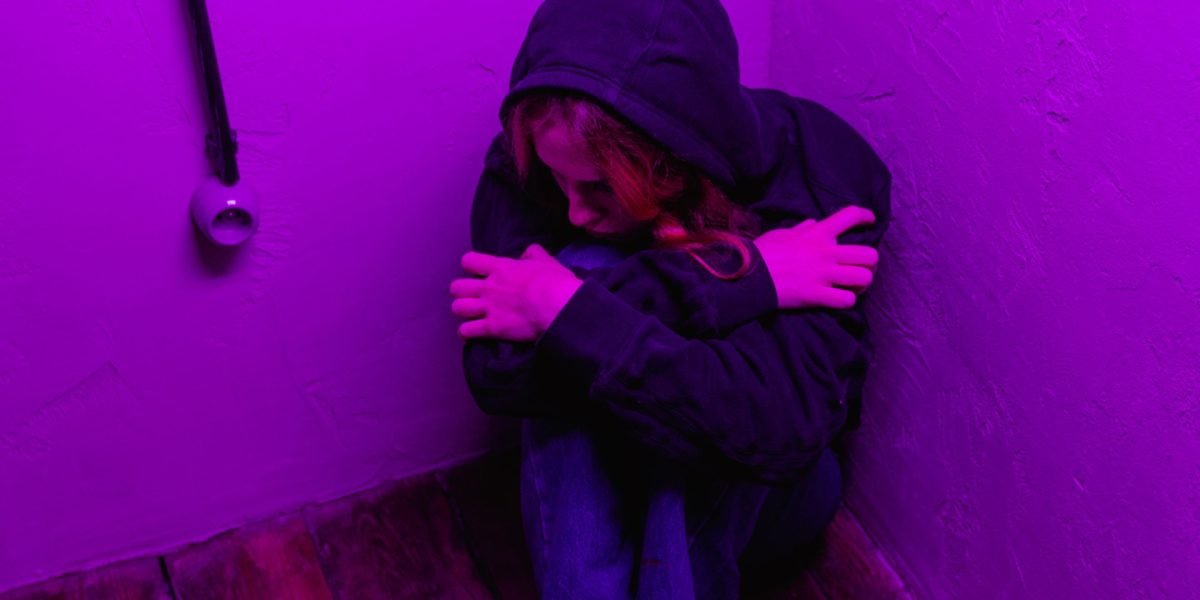 Visualizing the feeling of being emotionally trapped and confused in an unhealthy relationship.