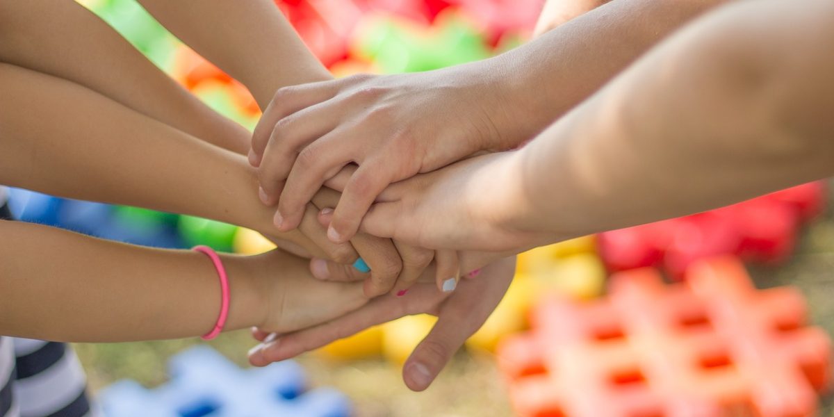 Group therapy offers connection and shared understanding for mothers experiencing postpartum challenges.